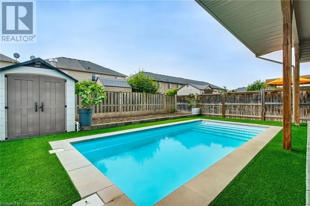 4884 ALLAN Court