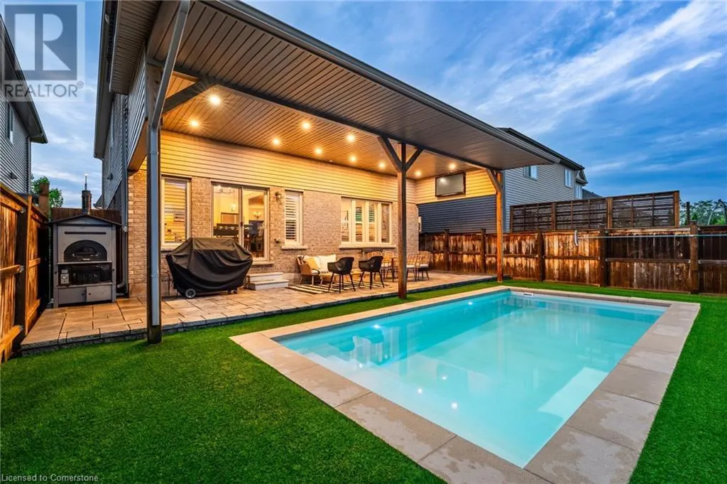 4884 ALLAN Court