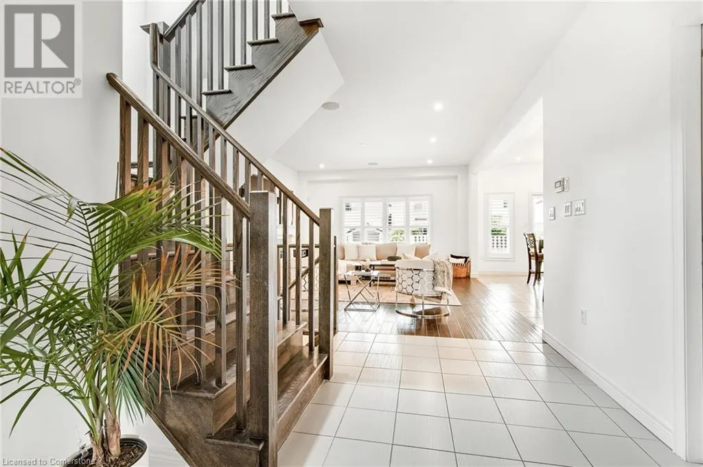 4884 ALLAN Court