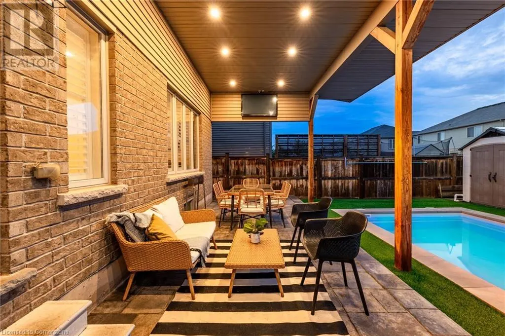 4884 ALLAN Court