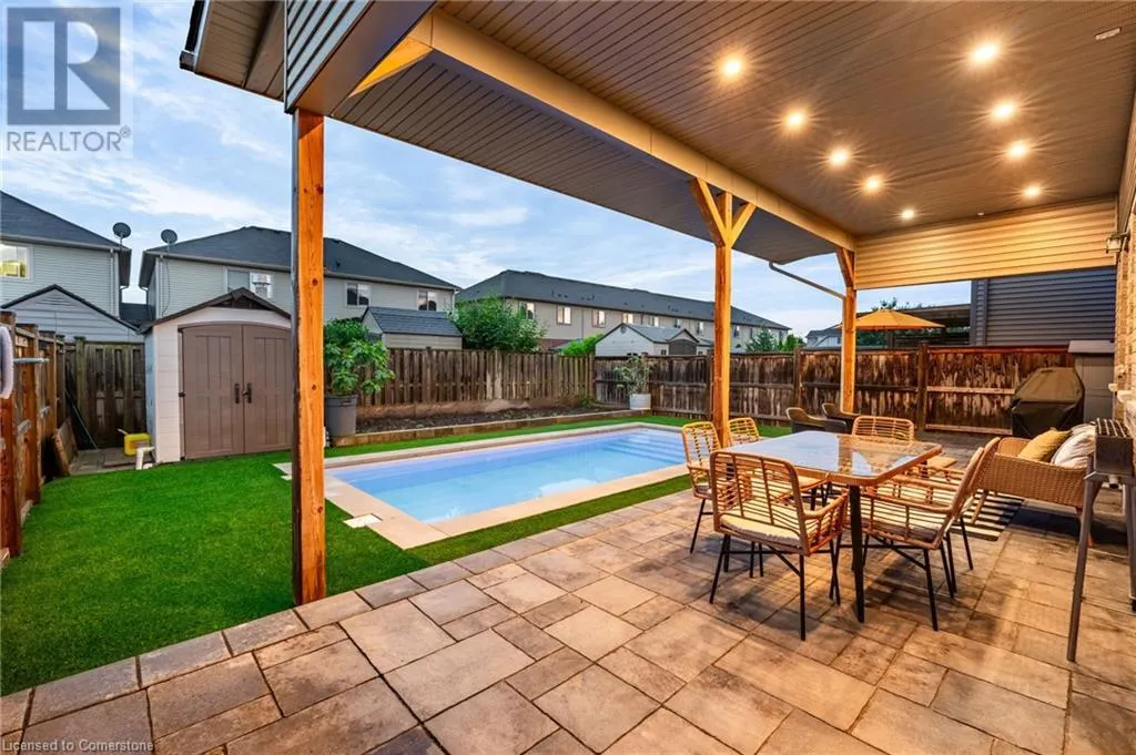 4884 ALLAN Court