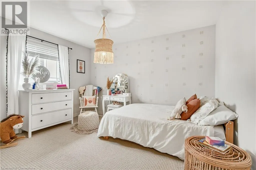 4884 ALLAN Court
