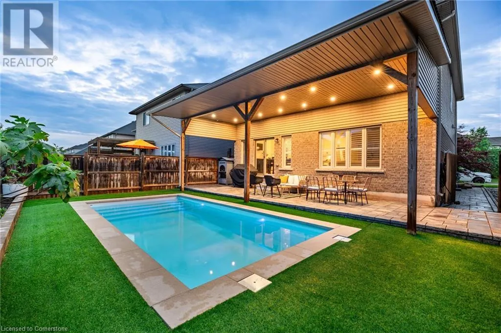 4884 ALLAN Court