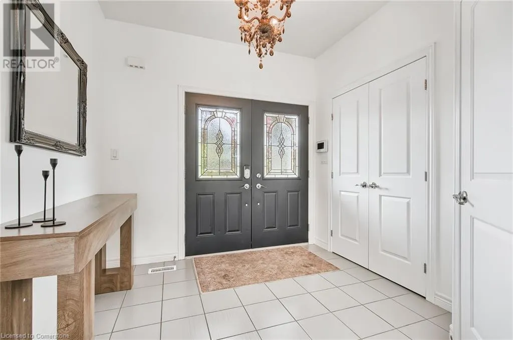 4884 ALLAN Court