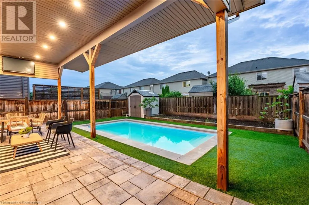 4884 ALLAN Court