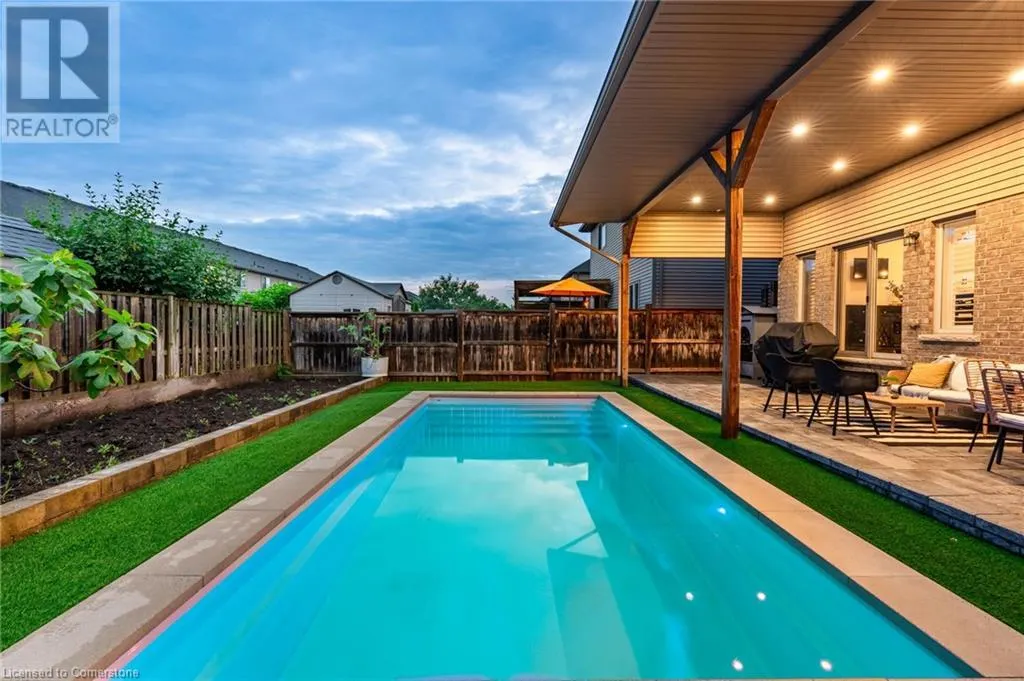 4884 ALLAN Court