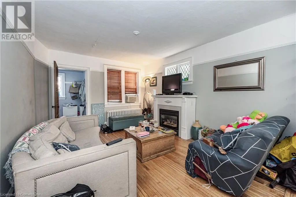 527 KINGSTON Road