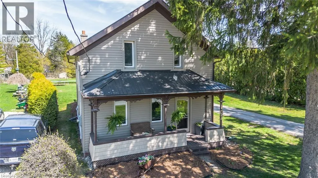 107 WOOLWICH Street S