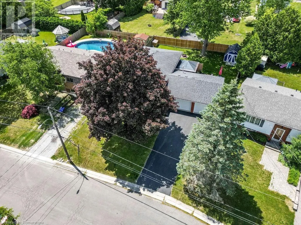 295 HALLER Crescent