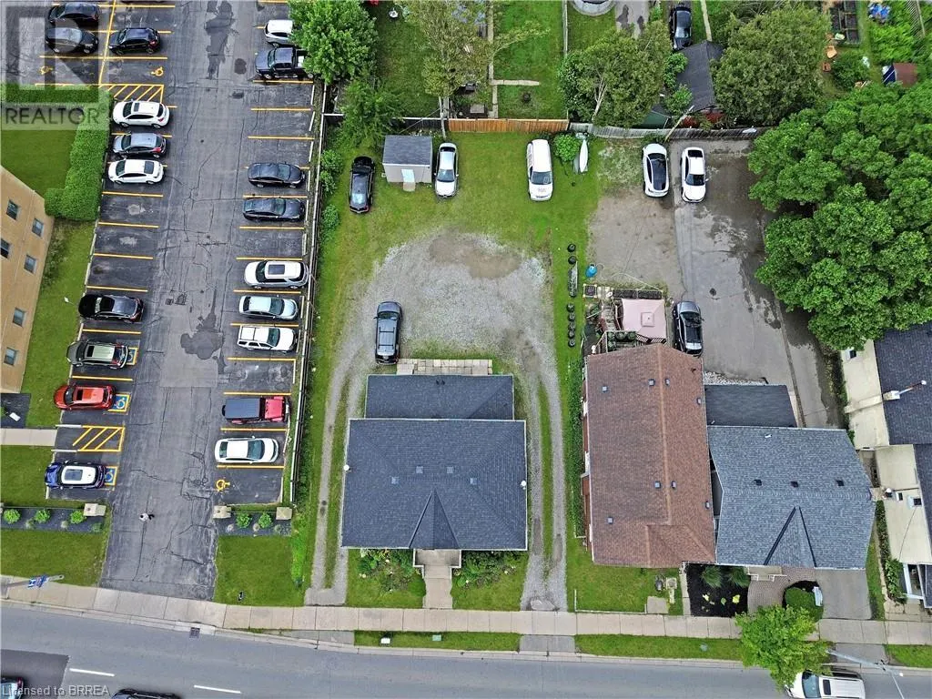 273 BRANT Avenue