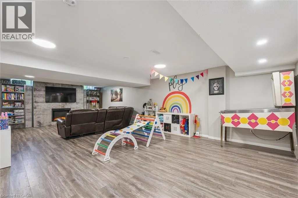 38 SURREY Drive