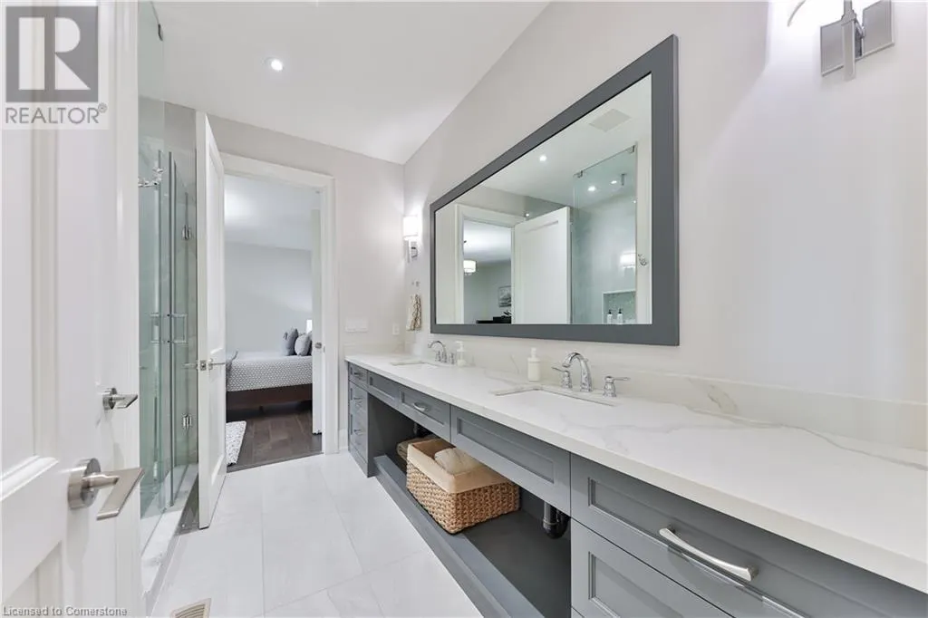 408 SAVILLE Crescent