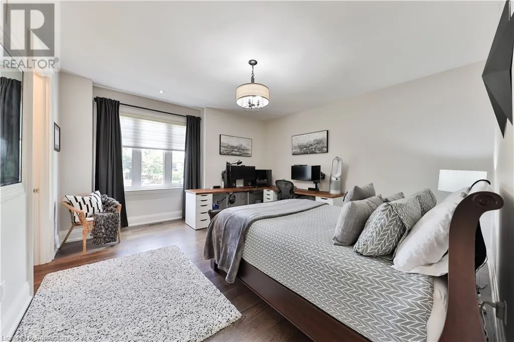 408 SAVILLE Crescent