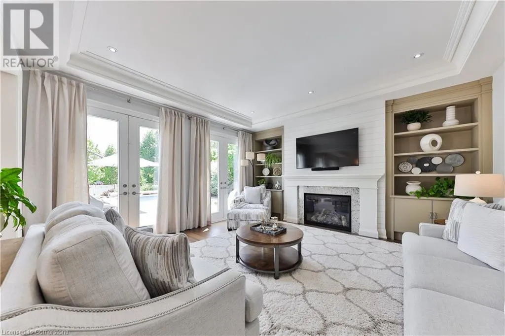 408 SAVILLE Crescent
