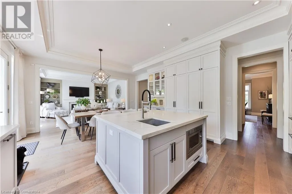 408 SAVILLE Crescent