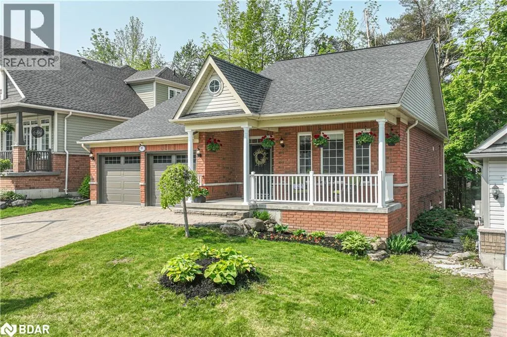 37 TANGLEWOOD Crescent