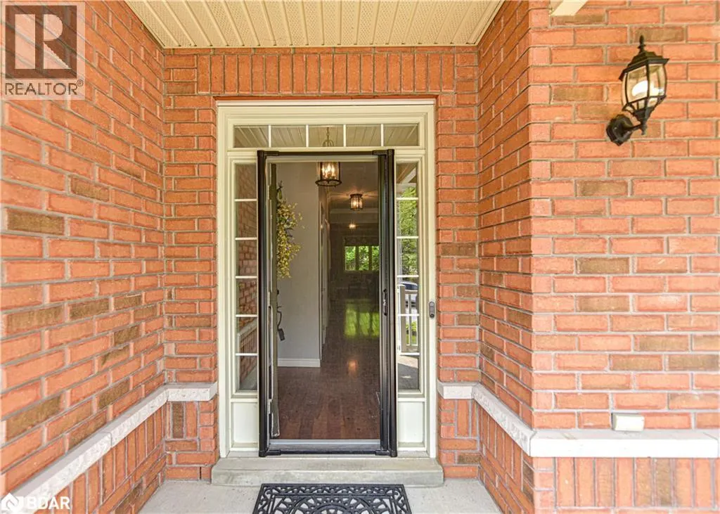37 TANGLEWOOD Crescent
