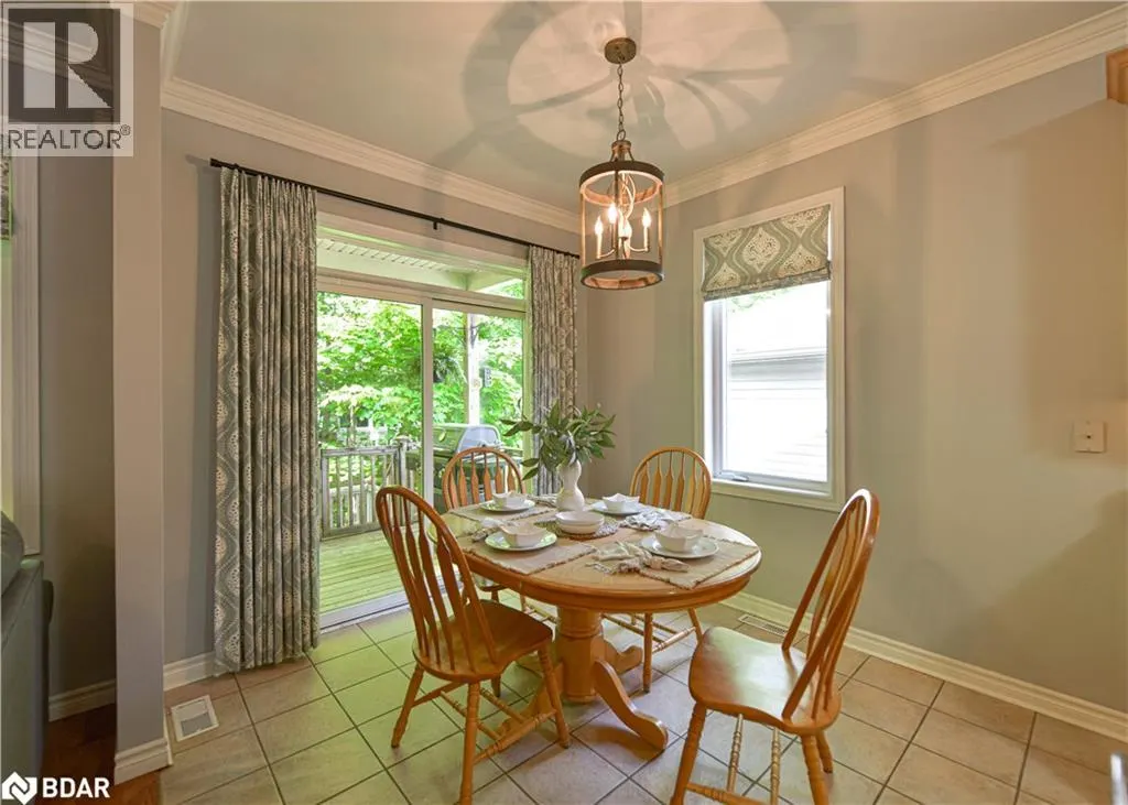37 TANGLEWOOD Crescent
