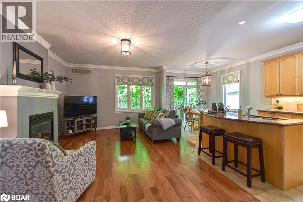 37 TANGLEWOOD Crescent
