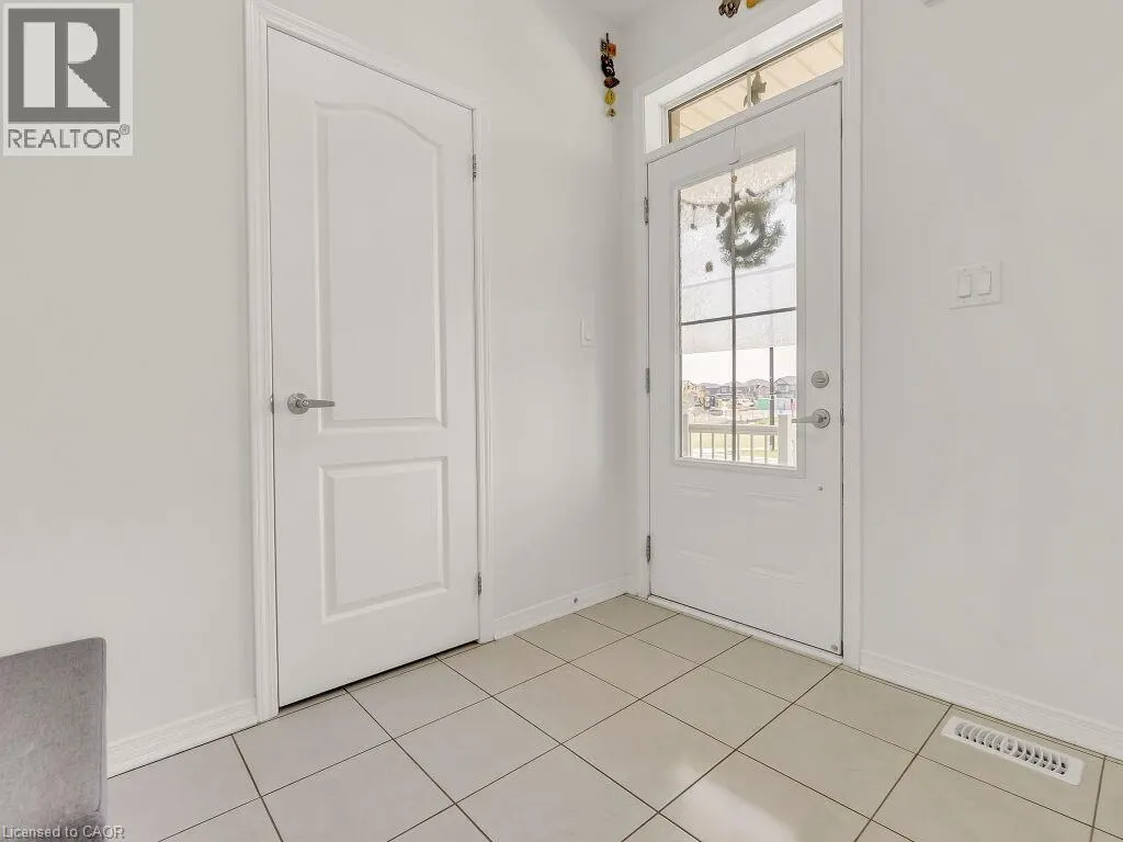 104 OAKTREE Drive