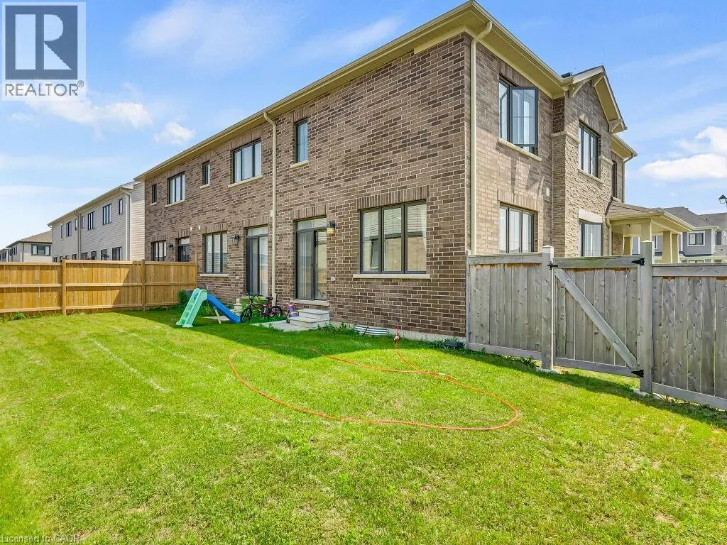 104 OAKTREE Drive