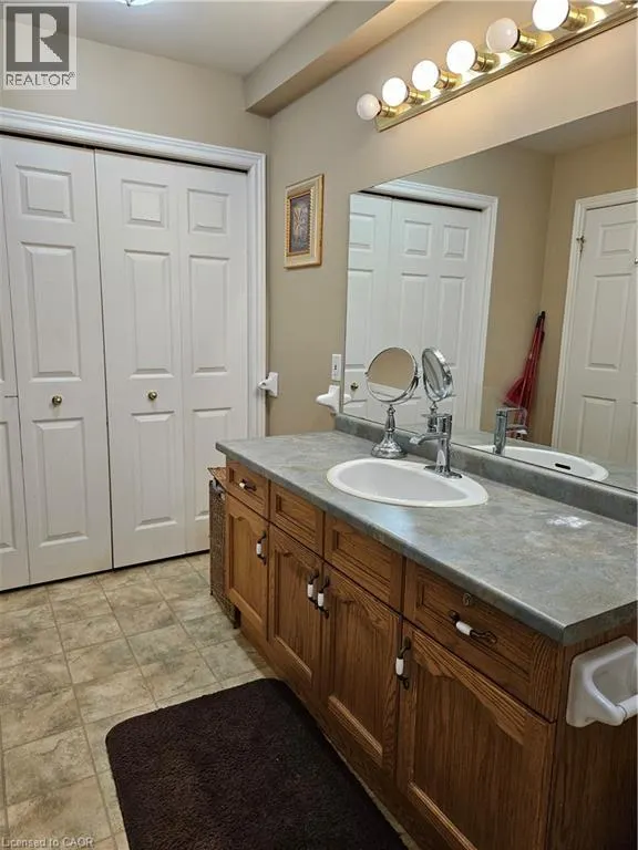 74 WILSON Avenue Unit# 7, #7