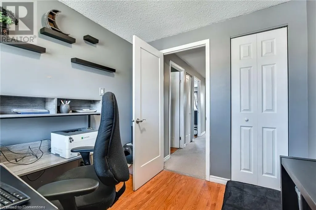 2700 BARTON Street E Unit# 2, #2