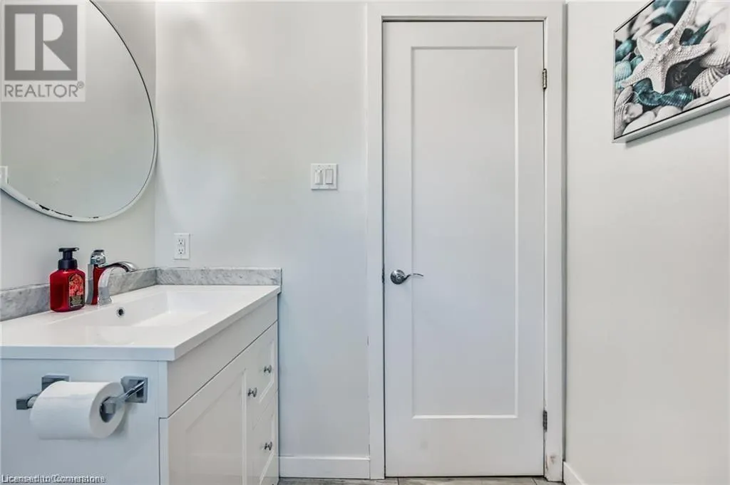 2700 BARTON Street E Unit# 2, #2