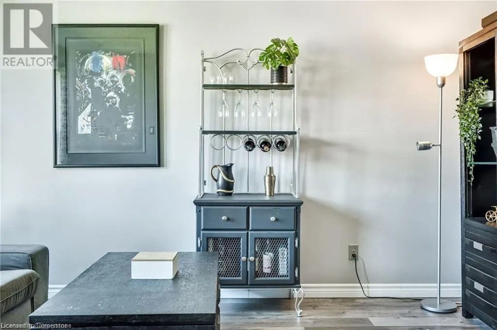 2700 BARTON Street E Unit# 2, #2