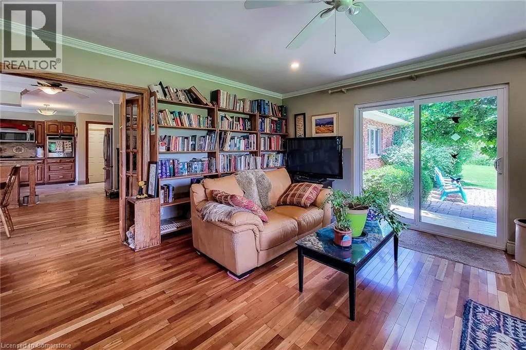 120 PAULINE JOHNSON Road