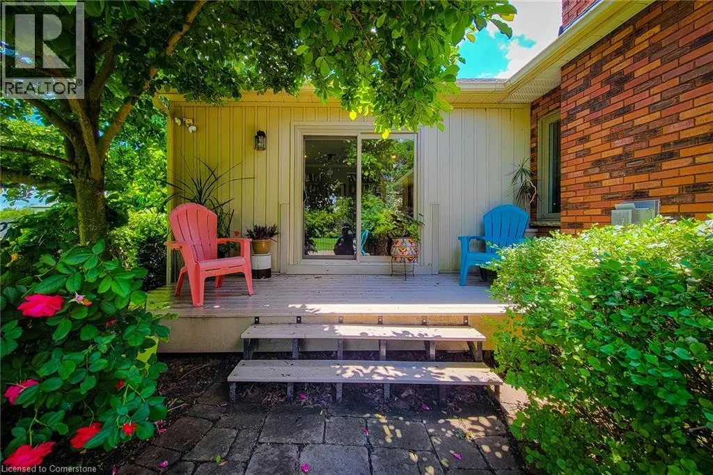 120 PAULINE JOHNSON Road