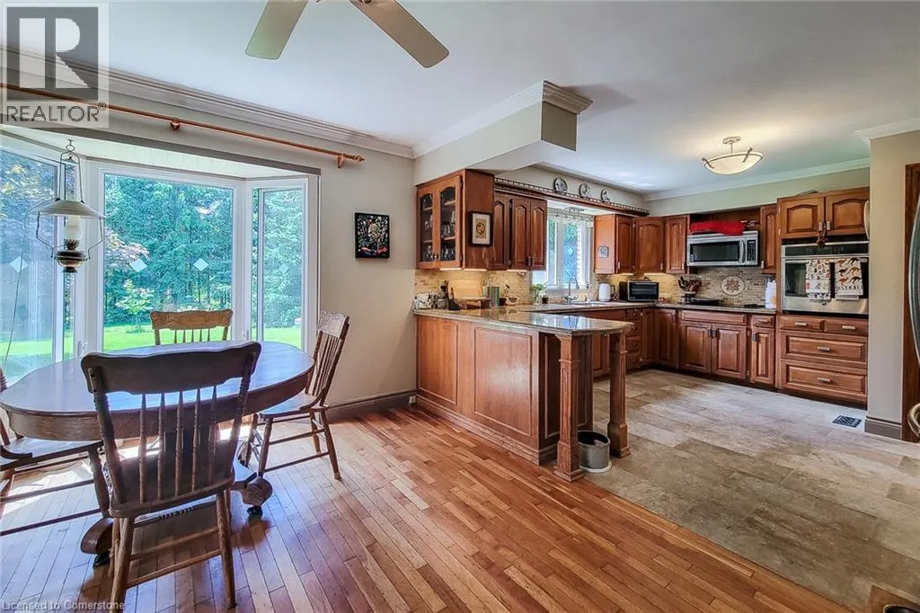 120 PAULINE JOHNSON Road