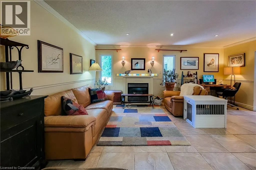 120 PAULINE JOHNSON Road