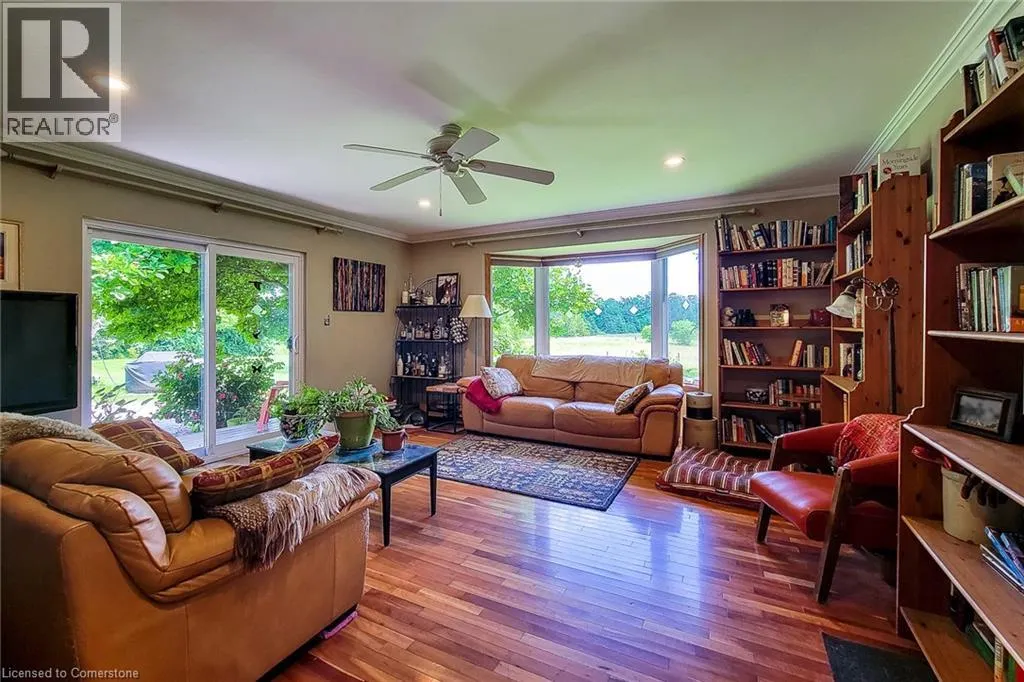 120 PAULINE JOHNSON Road