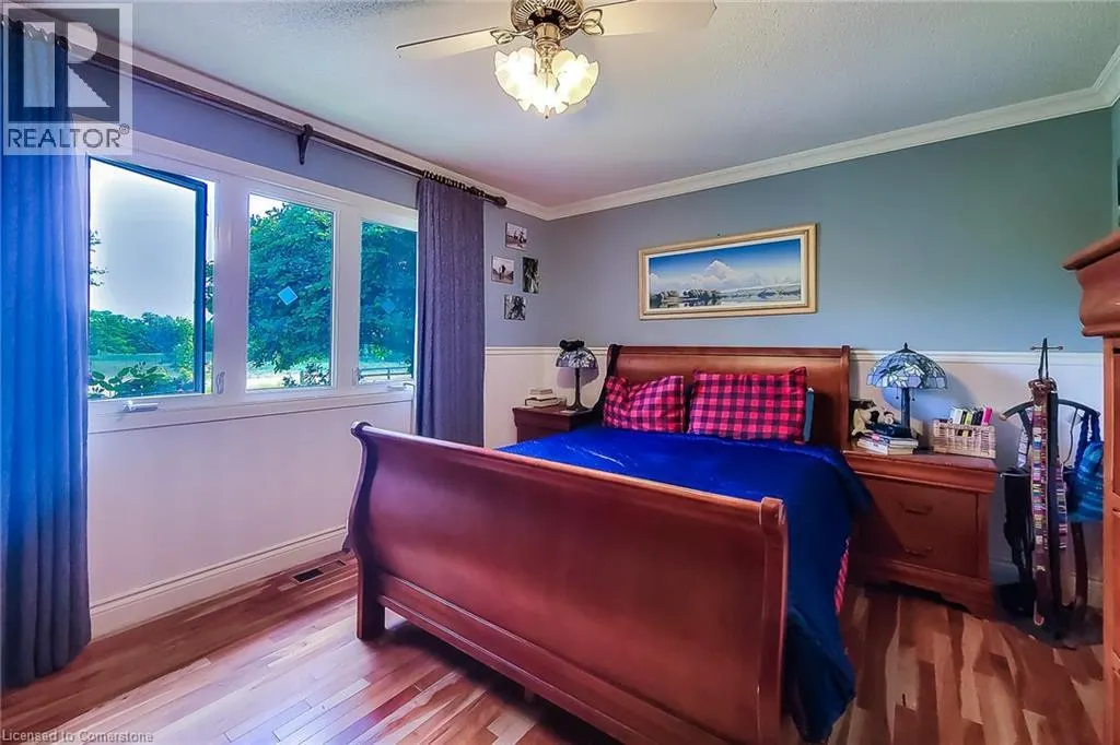 120 PAULINE JOHNSON Road