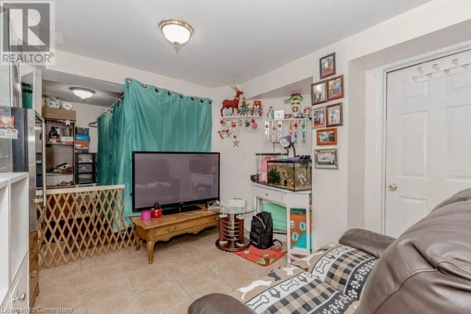 5118 CREE Lane