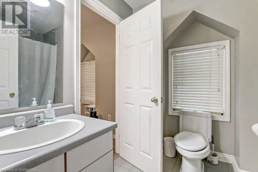 561 PRINCESS Avenue Unit# 2, #2