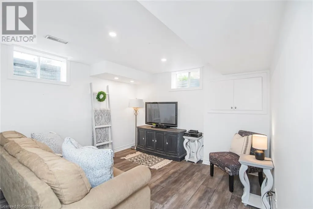 31 GRIFFITH Drive