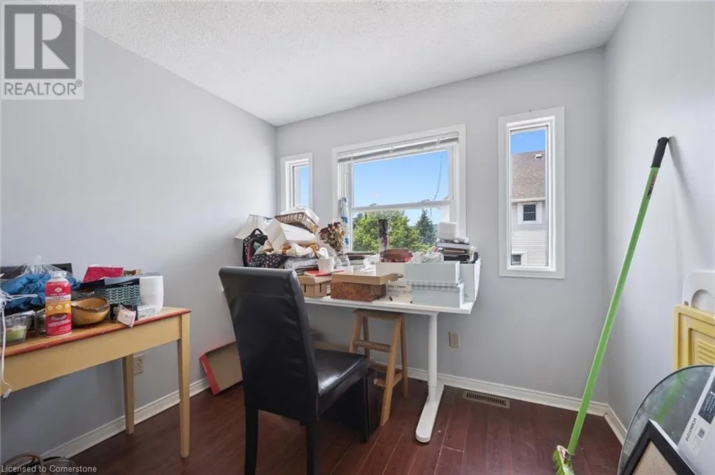 465 BEECHWOOD Place Unit# 17, #17