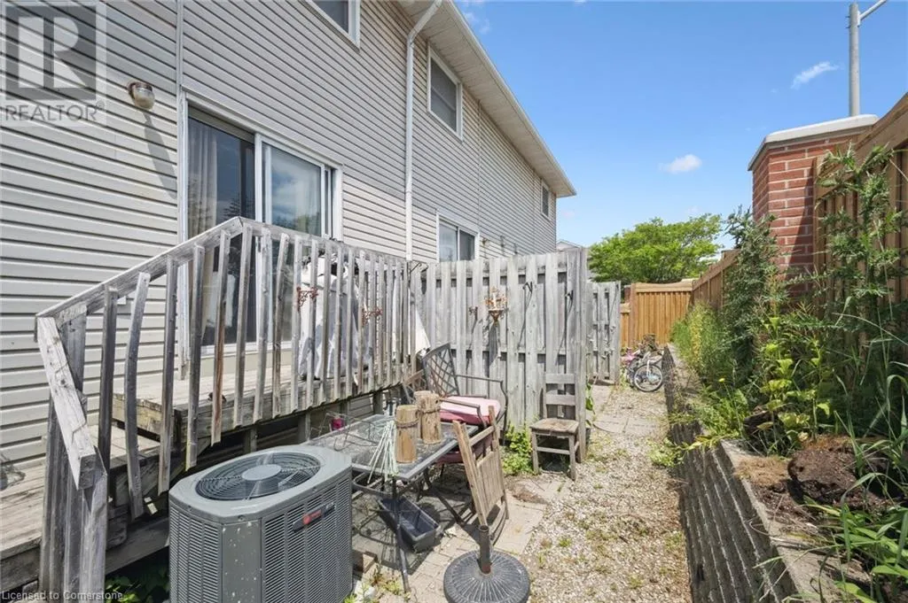 465 BEECHWOOD Place Unit# 17, #17