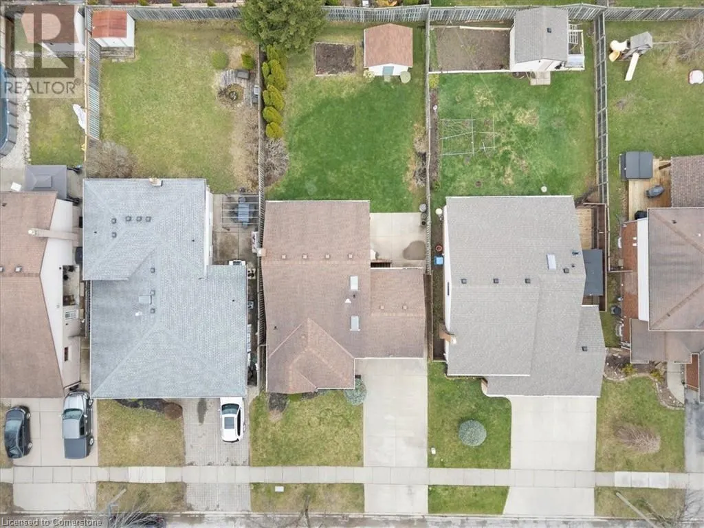 7994 OAKRIDGE Drive