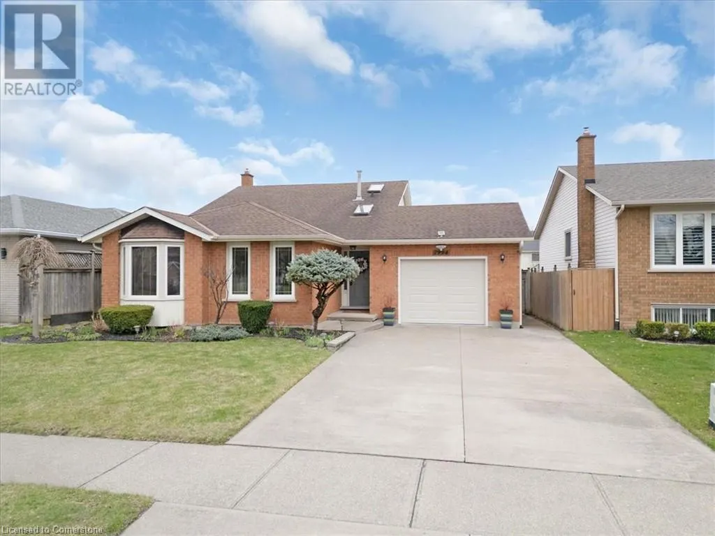 7994 OAKRIDGE Drive
