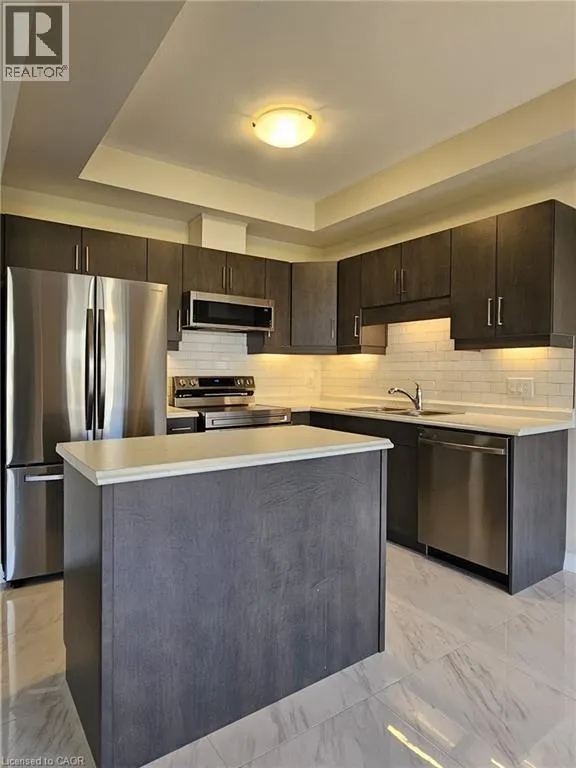 111 ALICIA Crescent