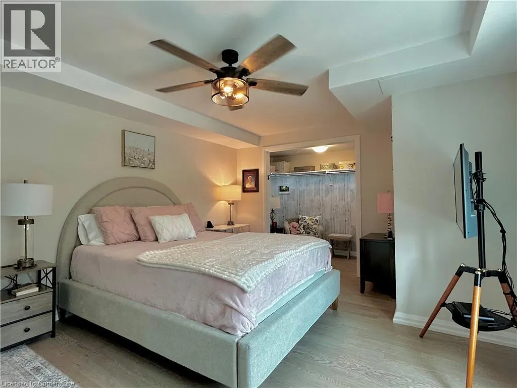 778 LAURELWOOD Drive Unit# 413, #413