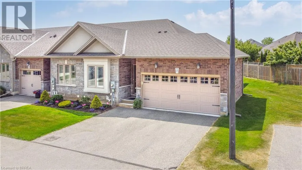 194 DONLY Drive S Unit# 13, #13
