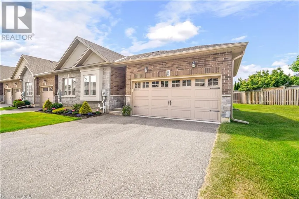 194 DONLY Drive S Unit# 13, #13