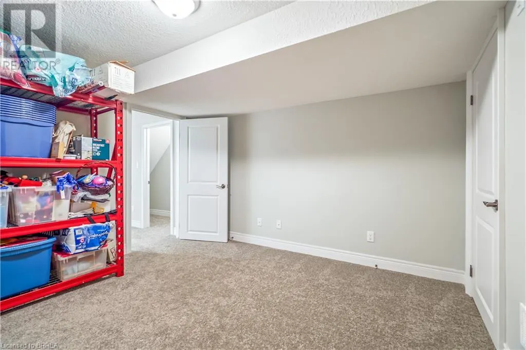 194 DONLY Drive S Unit# 13, #13