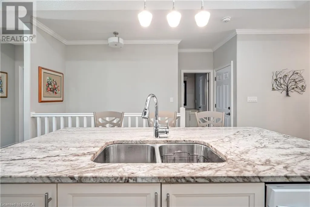 194 DONLY Drive S Unit# 13, #13