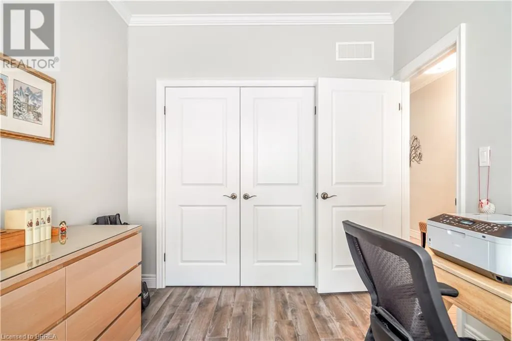 194 DONLY Drive S Unit# 13, #13