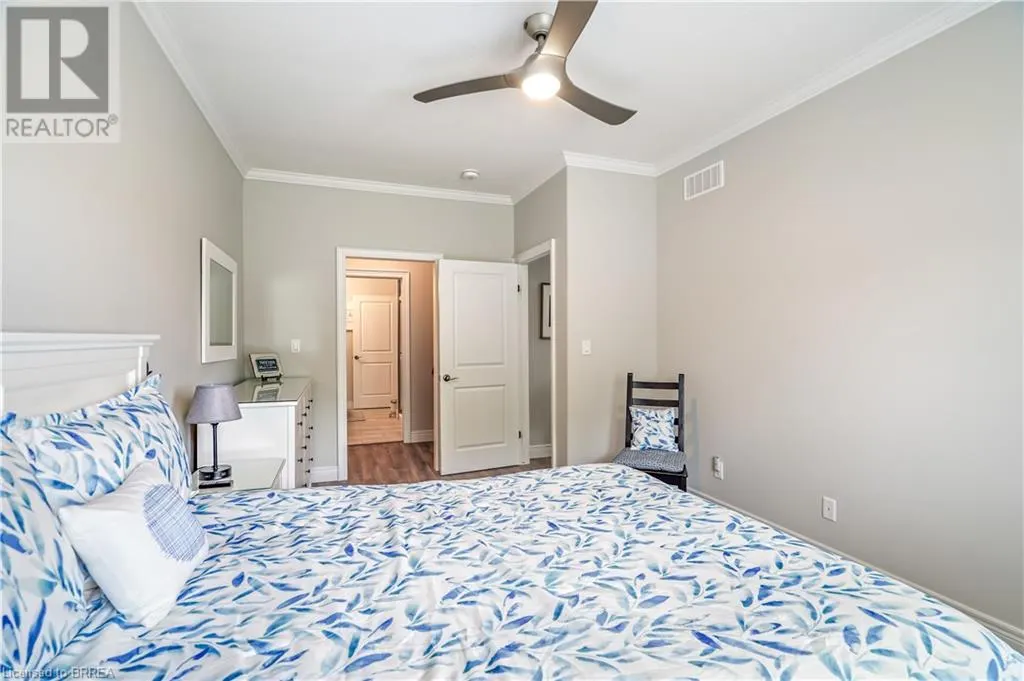 194 DONLY Drive S Unit# 13, #13